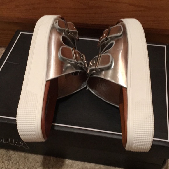 NWT MIA SILVER VENESSA 6 sandals shoes like Birk - Picture 5 of 8